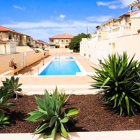 Готель Casa La Sonrisa Shared House Ель-Медано Екстер'єр фото