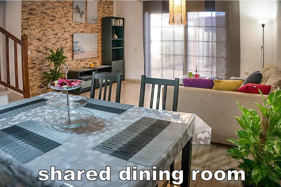Готель Casa La Sonrisa Shared House Ель-Медано Екстер'єр фото